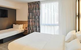 B&B Hotel Marne-La-Vallee Val D'Europe