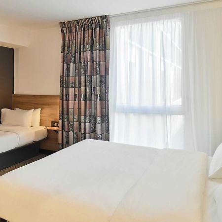 B&B Hotel Marne-La-Vallee Val D'Europe Serris Buitenkant foto
